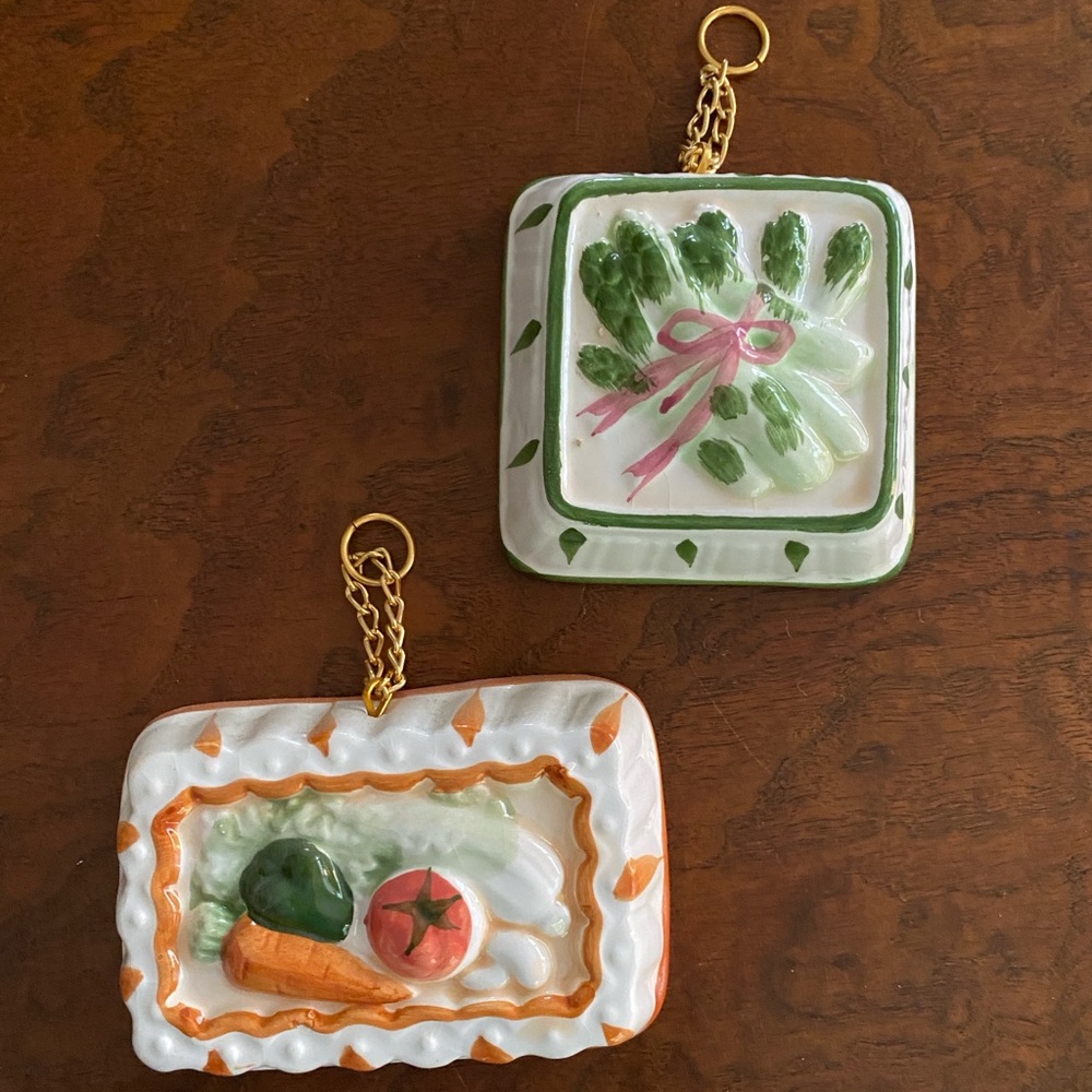 Landmark Designs Vintage Ceramic Vegetable Plaques Hanging Kitchen Wall Decor
